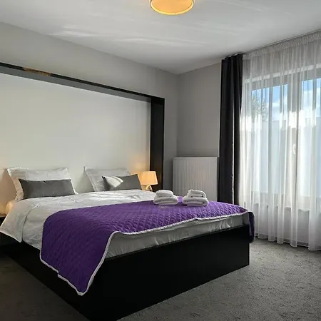 Luxury & By Glam - Parking Free