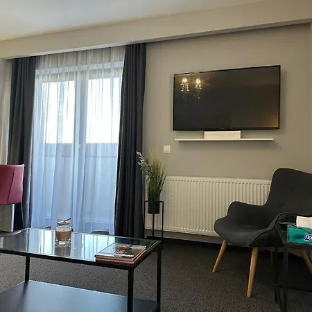 Luxury & By Glam - Parking Free 3*