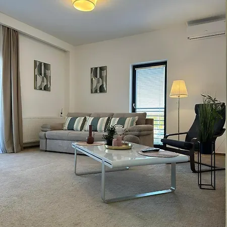 Luxury & By Glam - Parking Free Daire *