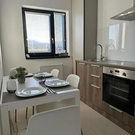 Luxury & By Glam - Parking Free