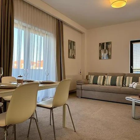Luxury & By Glam - Parking Free Daire