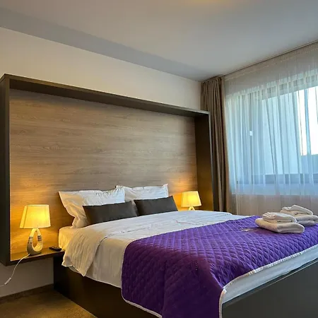 Lägenhet Luxury & By Glam - Parking Free Braşov