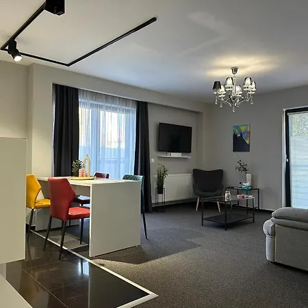 Luxury & By Glam - Parking Free