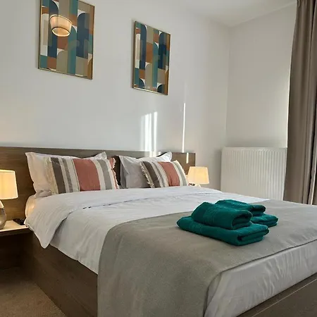 Luxury & By Glam - Parking Free Braşov