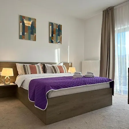 Luxury & By Glam - Parking Free דירה 3*
