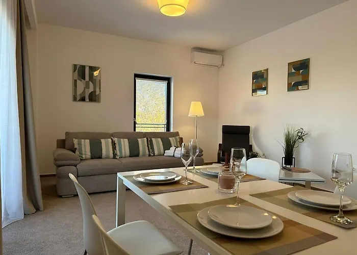 Luxury & By Glam - Parking Free Μπρασόβ