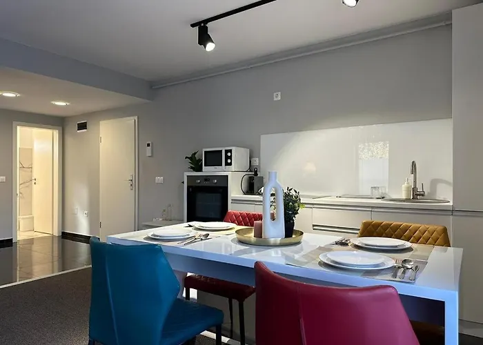 Luxury & By Glam - Parking Free 3*