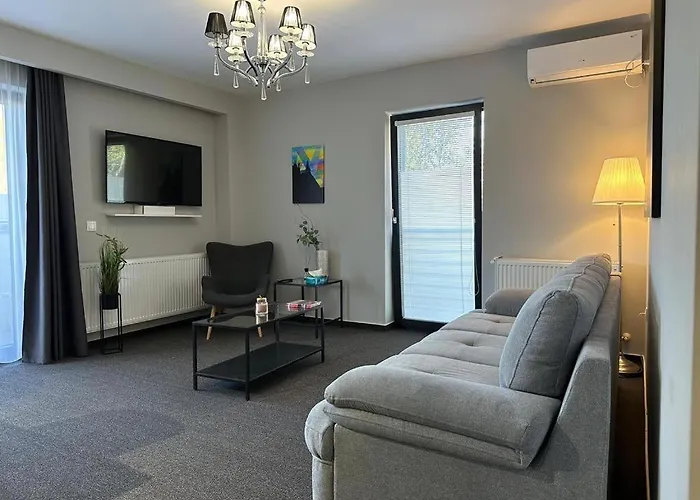 Luxury & By Glam - Parking Free