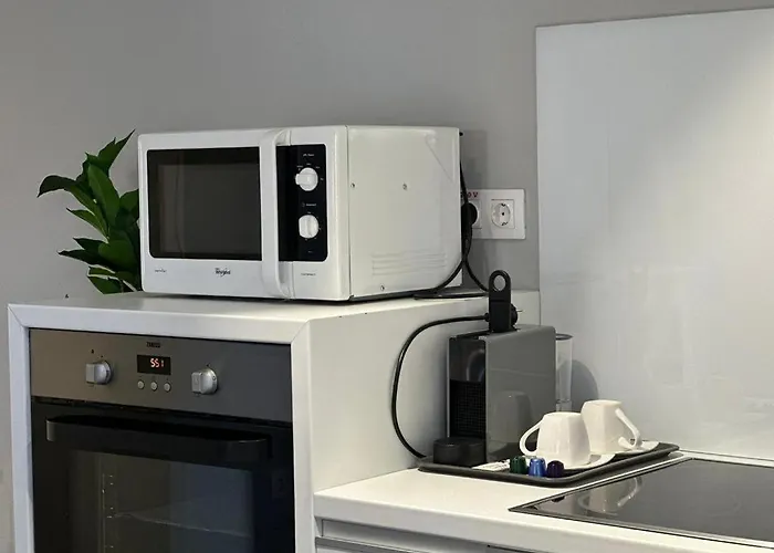 Luxury & By Glam - Parking Free Διαμέρισμα 3*