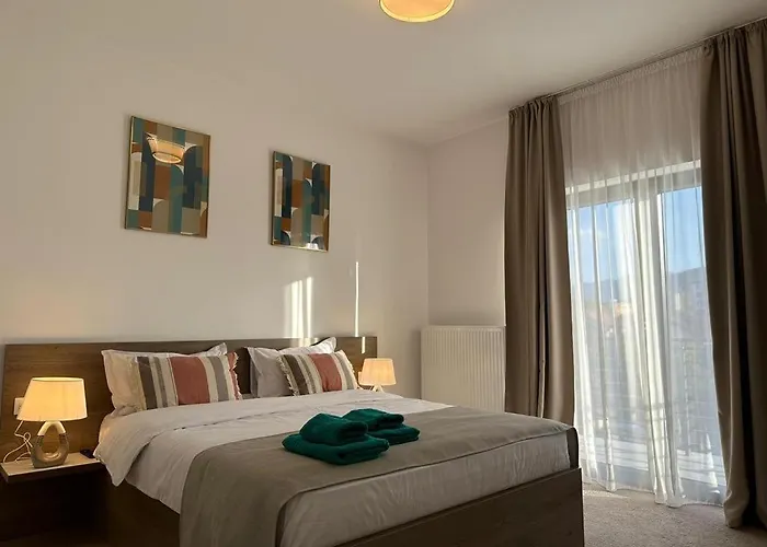 Luxury & By Glam - Parking Free Μπρασόβ