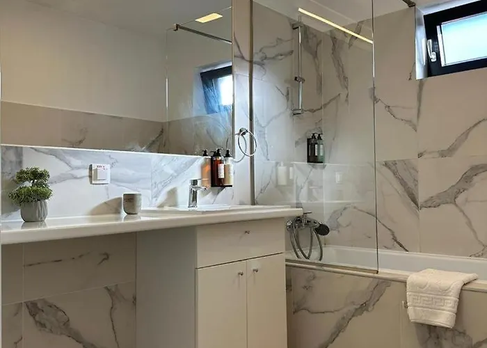 Διαμέρισμα Luxury & By Glam - Parking Free Μπρασόβ