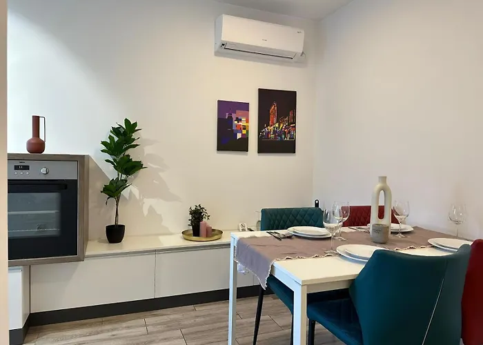 Luxury & By Glam - Parking Free 3* Μπρασόβ